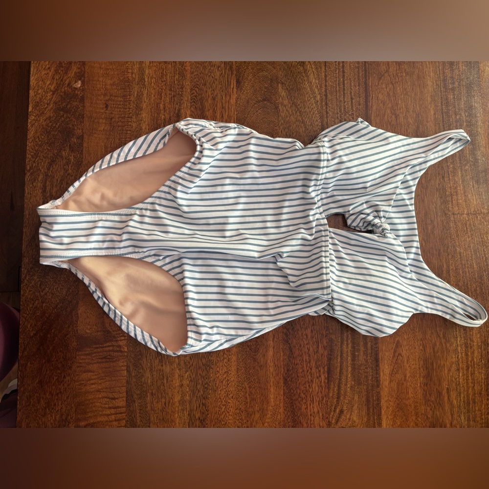 Albion fit stripe top knot one piece suit